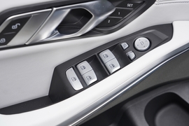 2024款宝马M3四门轿车