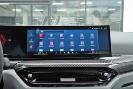 2024款宝马M3四门轿车