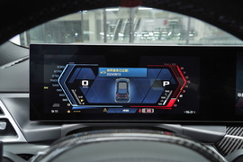 2024款宝马M3四门轿车