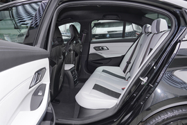 2024款宝马M3四门轿车