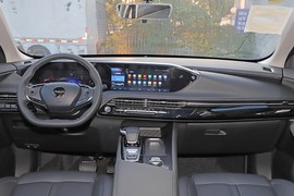 2025款东风风神皓极