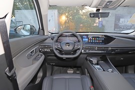 2025款东风风神皓极