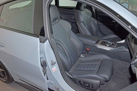 2023款宝马i4