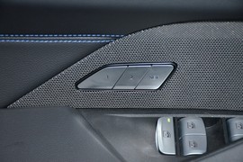 2023款宝马i4