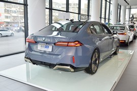 2025款宝马530Li