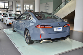 2025款宝马530Li