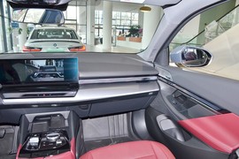 2025款宝马530Li