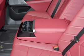 2025款宝马530Li