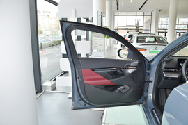 2025款宝马530Li