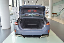 2025款宝马530Li