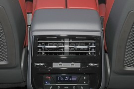 2024款奥迪Q6