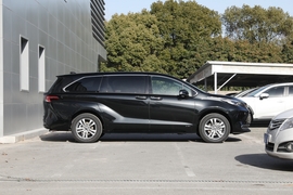 2024款丰田赛那SIENNA