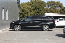 2024款丰田赛那SIENNA