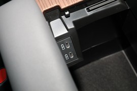 2024款丰田赛那SIENNA