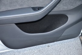 2025款特斯拉Model