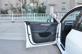 2025款特斯拉Model