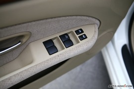 2009款轩逸1.6XE舒适型AT试驾