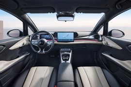 2025款比亚迪海豚智驾版