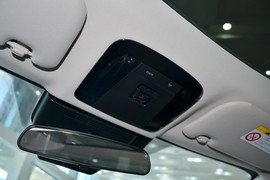 2024款丰田凯美瑞