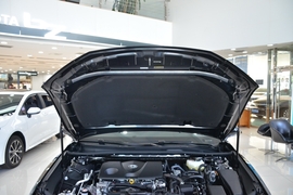 2024款丰田凯美瑞