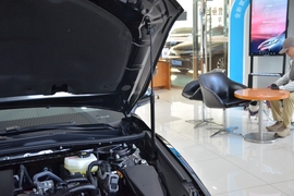 2024款丰田凯美瑞