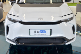 2025款丰田铂智4X