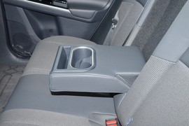 2025款丰田铂智4X