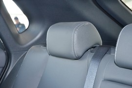 2025款丰田铂智4X