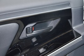 2025款丰田铂智4X