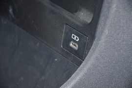 2025款丰田铂智4X