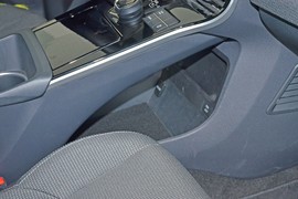 2025款丰田铂智4X