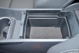 2025款丰田铂智4X