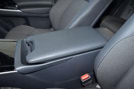 2025款丰田铂智4X