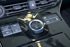 2025款丰田铂智4X