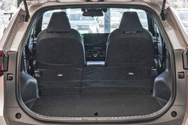 2025款丰田铂智4X