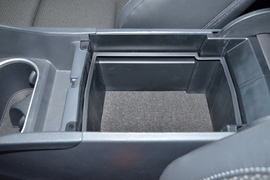 2025款丰田铂智4X