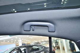 2025款丰田凯美瑞