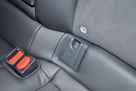 2025款丰田凯美瑞