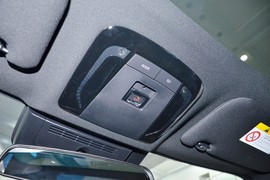 2025款丰田凯美瑞