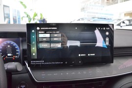 2025款丰田凯美瑞