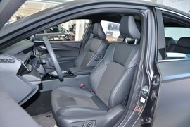 2025款丰田凯美瑞