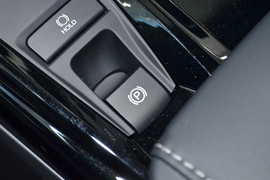 2025款丰田凯美瑞