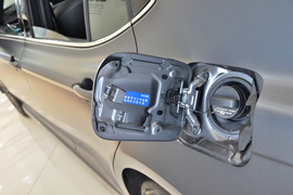 2025款丰田凯美瑞