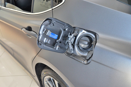 2025款丰田凯美瑞