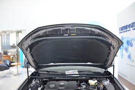 2025款丰田凯美瑞