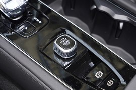 2025款沃尔沃XC90