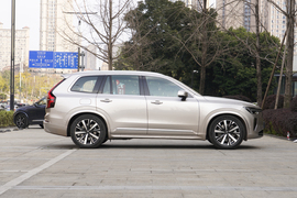 2025款沃尔沃XC90