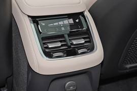 2025款沃尔沃XC90