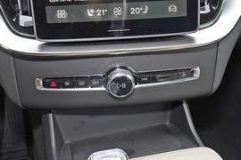 2025款沃尔沃XC90