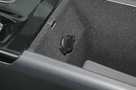 2025款丰田凯美瑞双擎